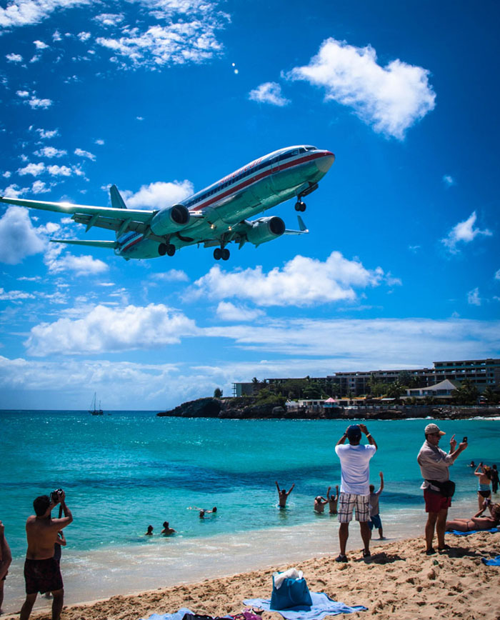 american airlines maho beach landing